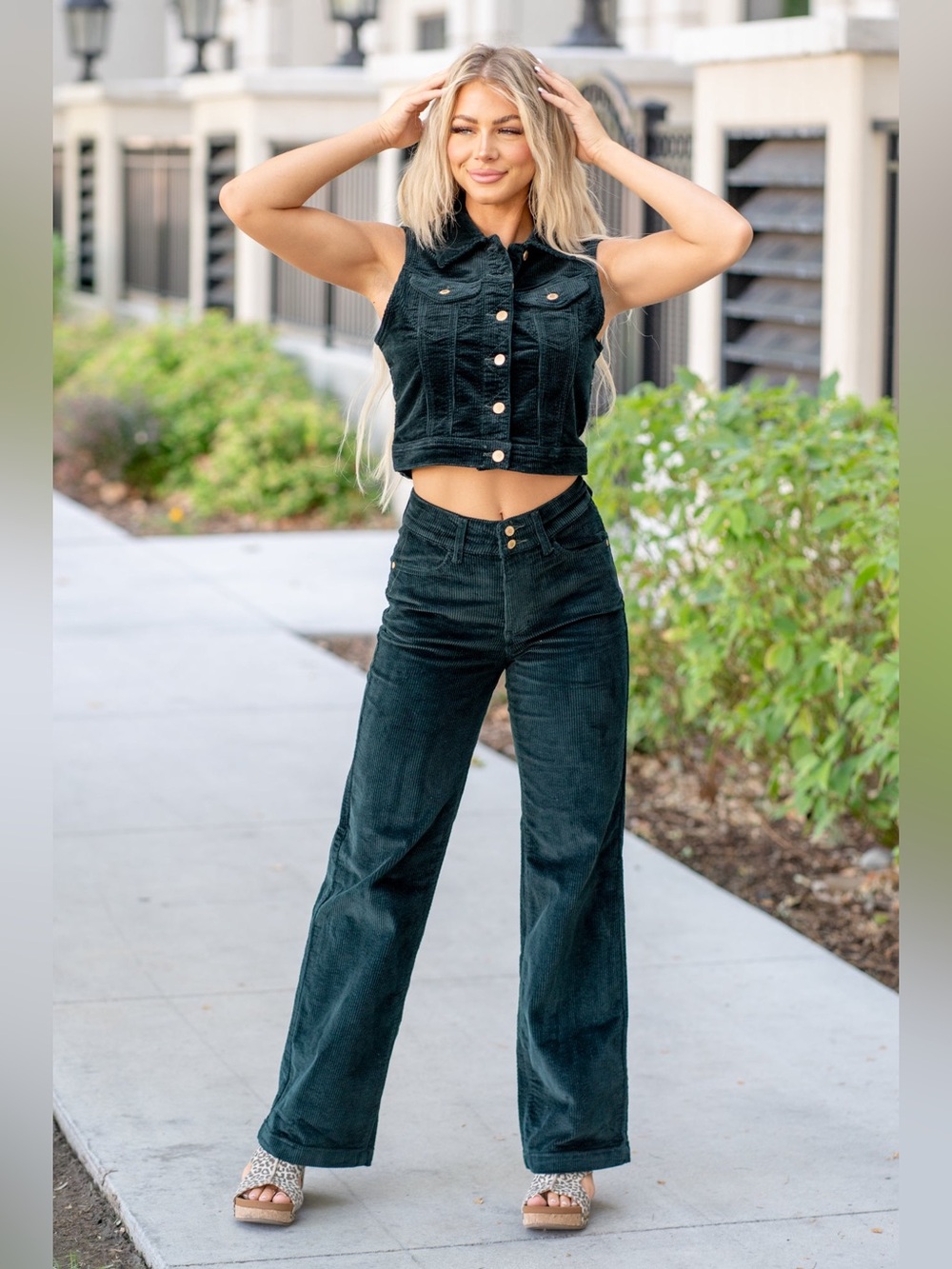 Judy Blue High Waist Wide Leg Corduroy Pants 7/28 Green Double Button Stretch